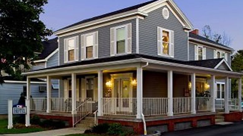 Skaneateles Suites Exterior. Images powered by <a href="https://www.leonardoworldwide.com" target="_blank" rel="noopener">Leonardo</a>.