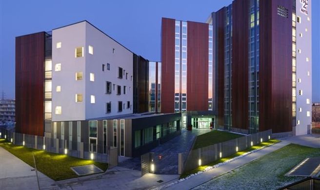 H2C Hotel Milanofiori Exterior