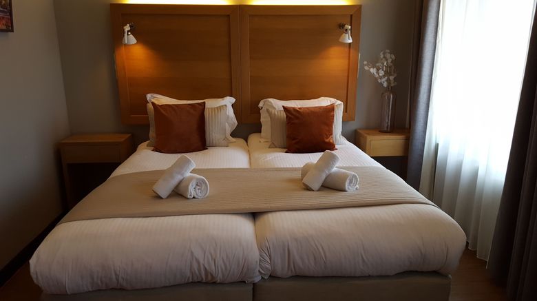 <b>The Bank Hotel Room</b>. Images powered by <a href="https://www.leonardoworldwide.com/" title="Leonardo Worldwide" target="_blank">Leonardo</a>.