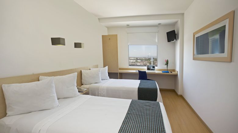 <b>One Aguascalientes Sur Room</b>. Images powered by <a href="https://www.leonardoworldwide.com/" title="Leonardo Worldwide" target="_blank">Leonardo</a>.