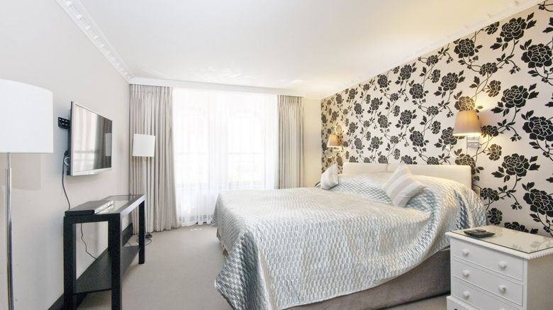 <b>Mayfair House London Suite</b>. Images powered by <a href="https://www.leonardoworldwide.com/" title="Leonardo Worldwide" target="_blank">Leonardo</a>.
