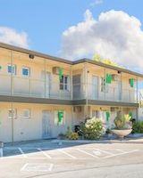 The Greens Hotel