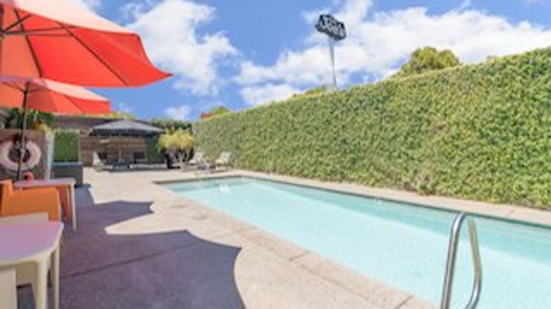 <b>The Greens Hotel Pool</b>. Images powered by <a href="https://www.leonardoworldwide.com/" title="Leonardo Worldwide" target="_blank">Leonardo</a>.