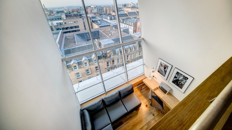 <b>Apex City of Glasgow Hotel Suite</b>. Images powered by <a href="https://www.leonardoworldwide.com/" title="Leonardo Worldwide" target="_blank">Leonardo</a>.