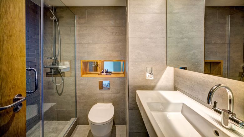 <b>Apex City of Glasgow Hotel Room</b>. Images powered by <a href="https://www.leonardoworldwide.com/" title="Leonardo Worldwide" target="_blank">Leonardo</a>.