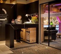 Van Rossum City Hotel Lobby