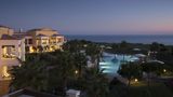 Cascade Wellness & Lifestyle Resort Exterior