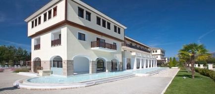 Hotel du Lac Exterior