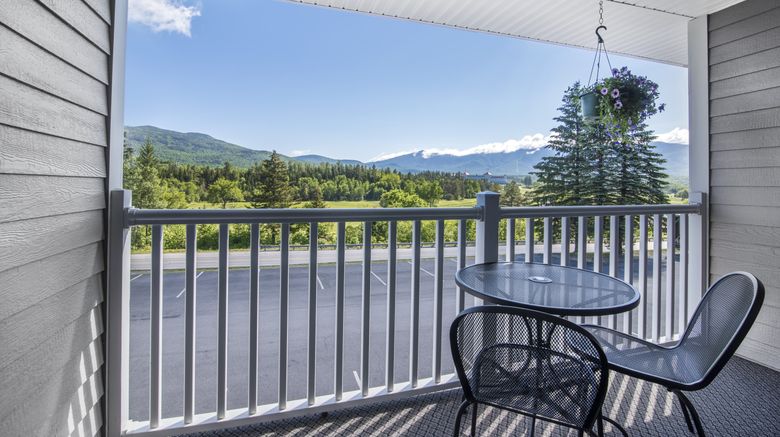 <b>The Lodge at Bretton Woods Room</b>. Images powered by <a href="https://www.leonardoworldwide.com/" title="Leonardo Worldwide" target="_blank">Leonardo</a>.
