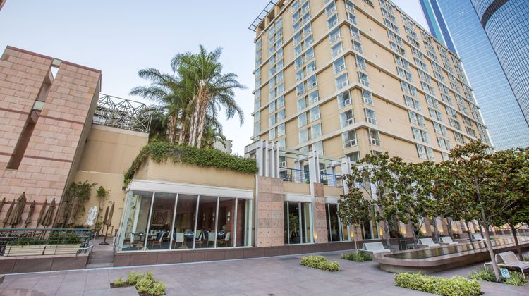 Omni Los Angeles Hotel at CA Plaza Exterior