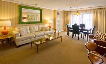 Inn at The Commons