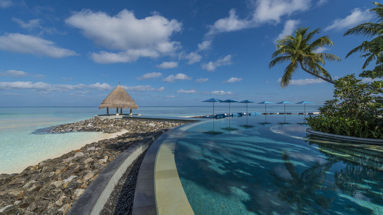 <b>Four Seasons Resort at Kuda Huraa Pool</b>. Images powered by <a href="https://www.leonardoworldwide.com/" title="Leonardo Worldwide" target="_blank">Leonardo</a>.