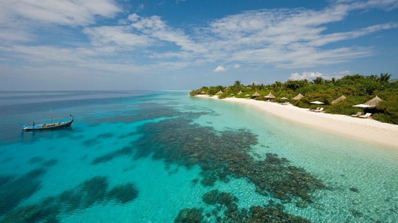<b>Four Seasons Resort at Landaa Giraavaru Beach</b>. Images powered by <a href="https://www.leonardoworldwide.com/" title="Leonardo Worldwide" target="_blank">Leonardo</a>.