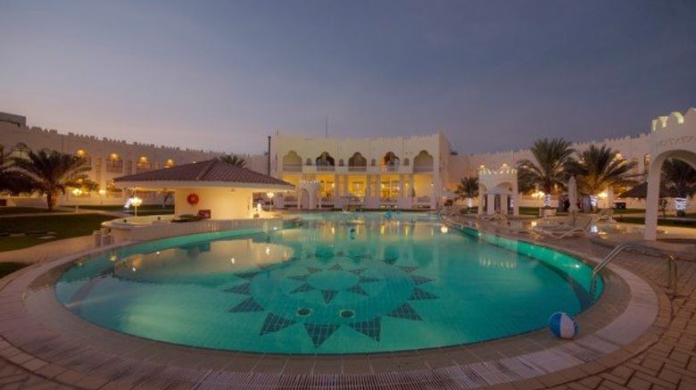 <b>Liwa Hotel Pool</b>. Images powered by <a href="https://www.leonardoworldwide.com/" title="Leonardo Worldwide" target="_blank">Leonardo</a>.