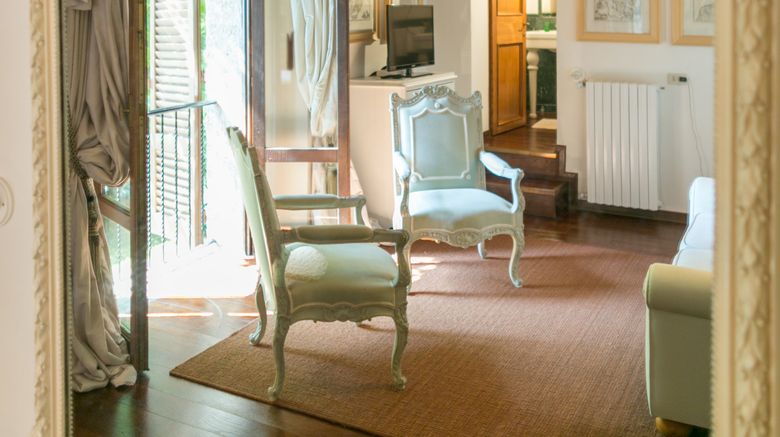 <b>Relais La Suvera Hotel Room</b>. Images powered by <a href=https://www.travelagewest.com/Hotels/Pievescola-Italy/