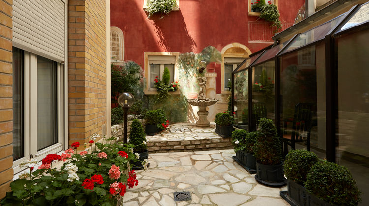 Hotel Beaugrenelle St Charles Exterior