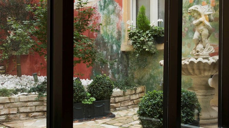 <b>Hotel Beaugrenelle St Charles Exterior</b>. Images powered by <a href="https://www.leonardoworldwide.com/" title="Leonardo Worldwide" target="_blank">Leonardo</a>.