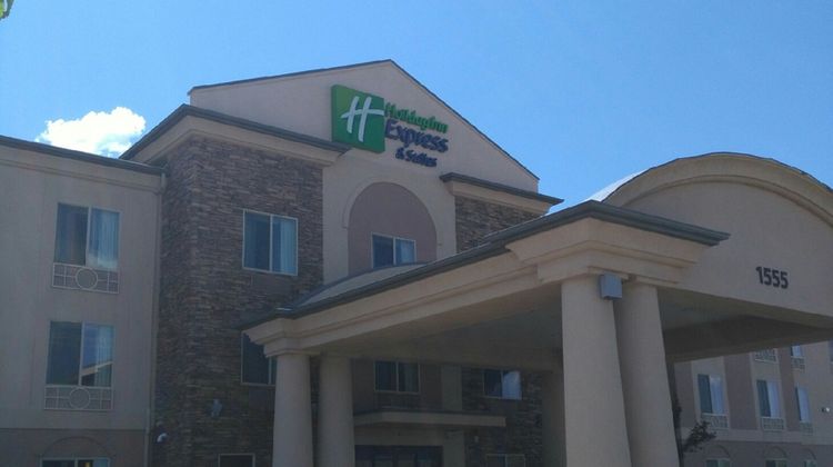 Holiday Inn Express & Suites Cedar City Exterior