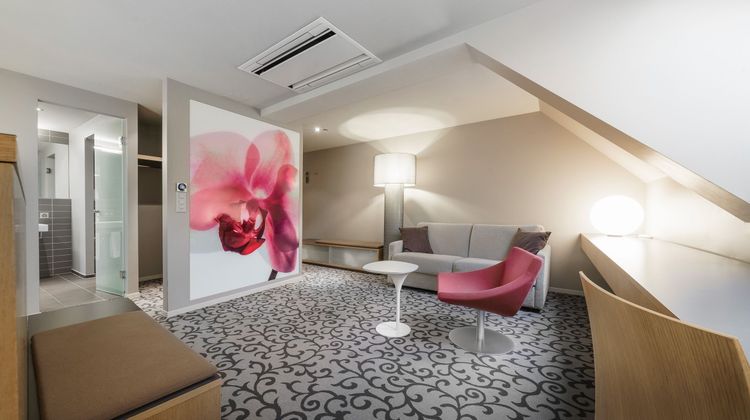 Blume Hotel Room