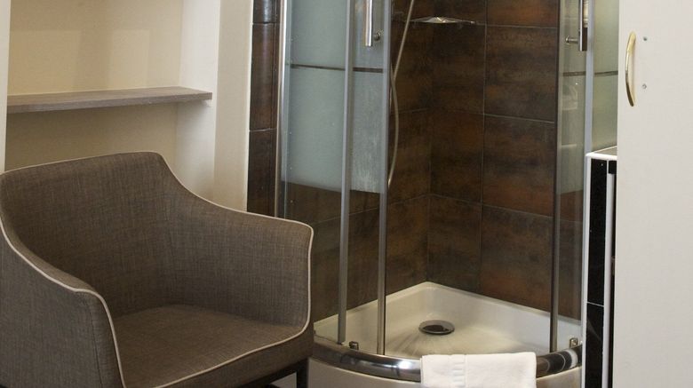 <b>Paris Saint Honore Hotel Room</b>. Images powered by <a href="https://www.leonardoworldwide.com/" title="Leonardo Worldwide" target="_blank">Leonardo</a>.