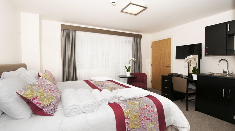 <b>Mannin Hotel Room</b>. Images powered by <a href="https://www.leonardoworldwide.com/" title="Leonardo Worldwide" target="_blank">Leonardo</a>.