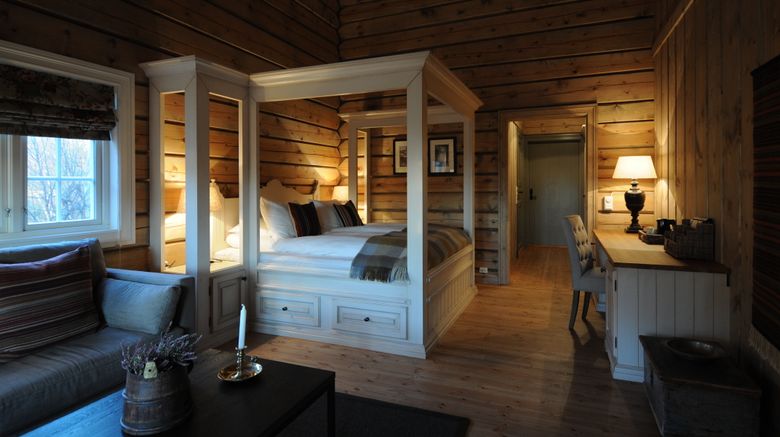 <b>Storfjord Hotel Room</b>. Images powered by <a href="https://www.leonardoworldwide.com/" title="Leonardo Worldwide" target="_blank">Leonardo</a>.