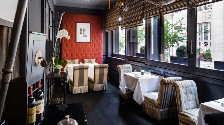 <b>Baglioni Hotel Regina Restaurant</b>. Images powered by <a href="https://www.leonardoworldwide.com/" title="Leonardo Worldwide" target="_blank">Leonardo</a>.