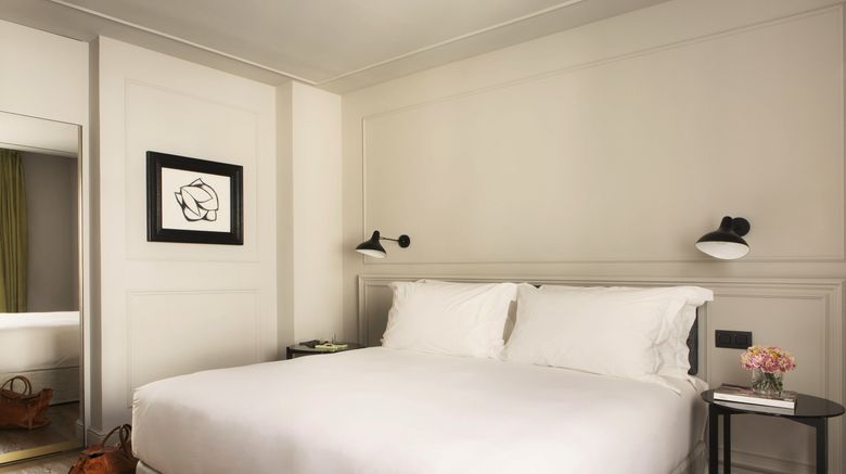 <b>TOTEM Madrid Suite</b>. Images powered by <a href="https://www.leonardoworldwide.com/" title="Leonardo Worldwide" target="_blank">Leonardo</a>.