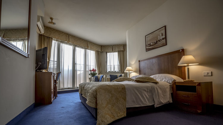 Hotel Opera by Zeus International Room
