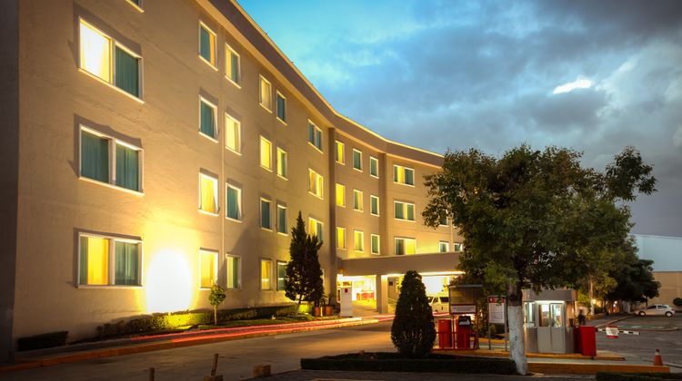 Fiesta Inn Perinorte Exterior