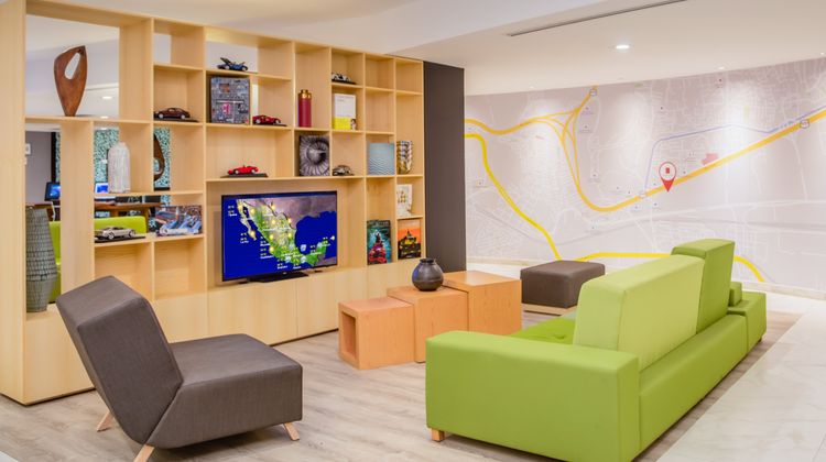 Fiesta Inn Perinorte Lobby