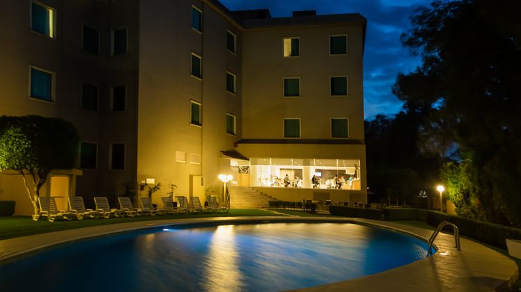 Fiesta Inn Perinorte Pool