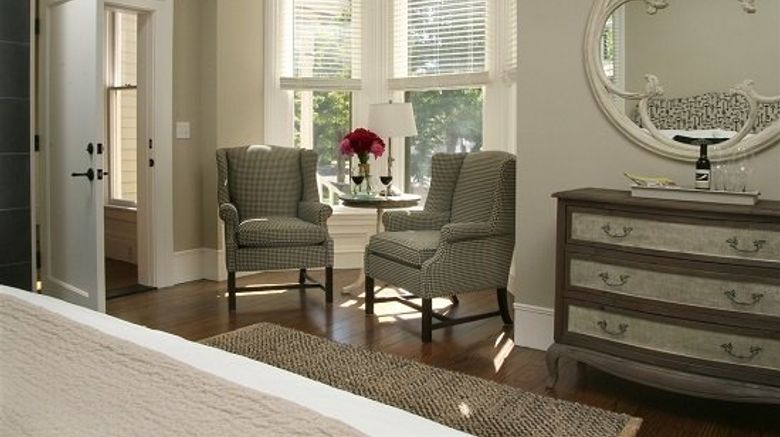 <b>Inn On Randolph Room</b>. Images powered by <a href="https://www.leonardoworldwide.com/" title="Leonardo Worldwide" target="_blank">Leonardo</a>.