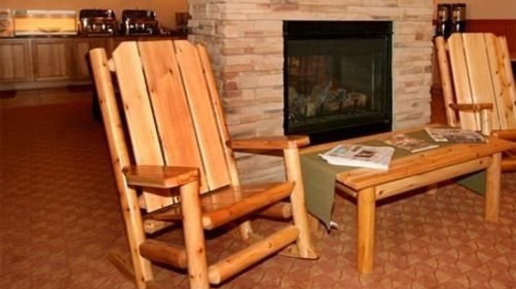 Trail's End Motel Lobby