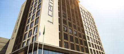 Centro Shaheen Exterior