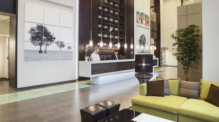 Centro Shaheen Lobby