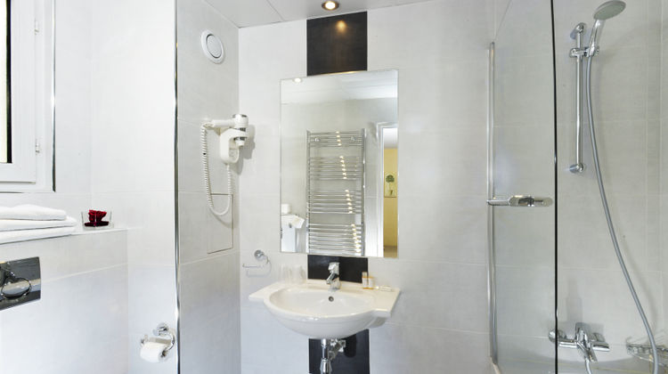 Hotel Carladez Cambronne Room