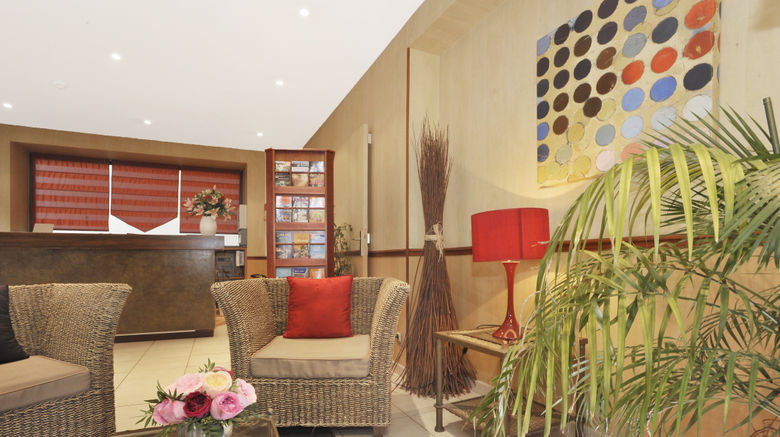 <b>Hotel Carladez Cambronne Lobby</b>. Images powered by <a href="https://www.leonardoworldwide.com/" title="Leonardo Worldwide" target="_blank">Leonardo</a>.
