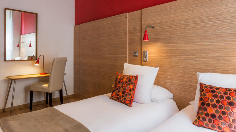 Hotel Edmond Rostand Room