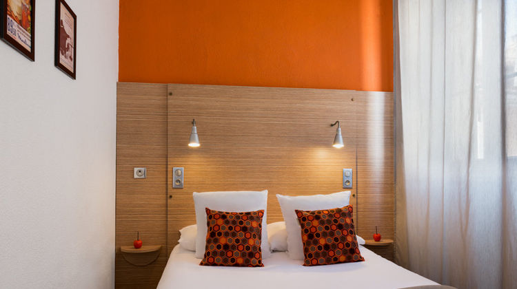 Hotel Edmond Rostand Room