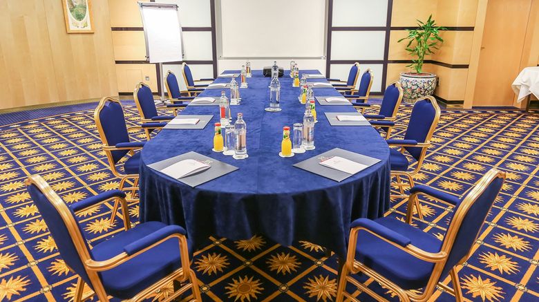 <b>Hotel Le Royal Luxembourg Meeting</b>. Images powered by <a href="https://www.leonardoworldwide.com/" title="Leonardo Worldwide" target="_blank">Leonardo</a>.