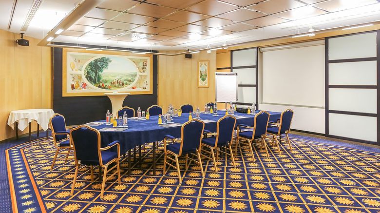 <b>Hotel Le Royal Luxembourg Meeting</b>. Images powered by <a href="https://www.leonardoworldwide.com/" title="Leonardo Worldwide" target="_blank">Leonardo</a>.