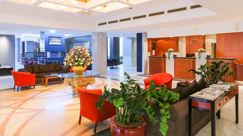 <b>Hotel Le Royal Luxembourg Lobby</b>. Images powered by <a href="https://www.leonardoworldwide.com/" title="Leonardo Worldwide" target="_blank">Leonardo</a>.