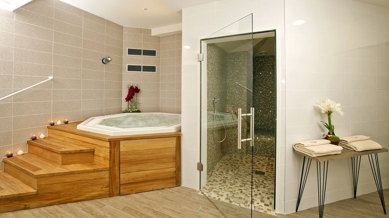 <b>Residhome Arcachon Plazza Spa</b>. Images powered by <a href="https://www.leonardoworldwide.com/" title="Leonardo Worldwide" target="_blank">Leonardo</a>.
