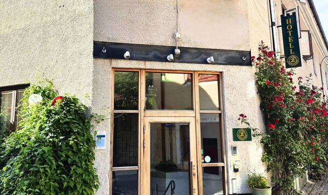 Hotel Lindgarden Exterior