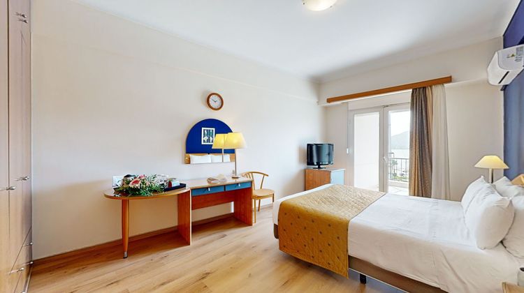 Lucy Hotel Room