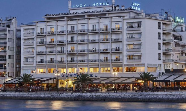 Lucy Hotel Exterior