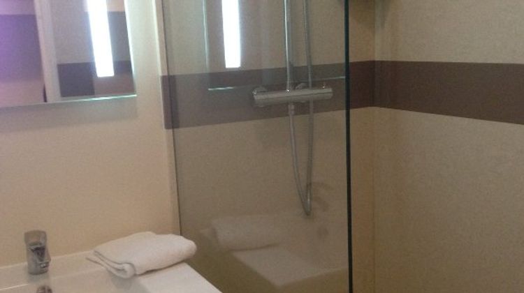 P'tit Dej-HOTEL Clermont Centre Room