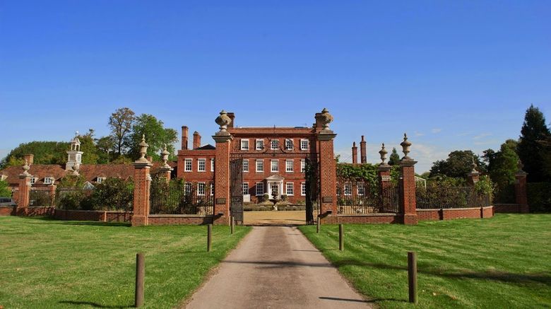 <b>Champneys Henlow Exterior</b>. Images powered by <a href="https://www.leonardoworldwide.com/" title="Leonardo Worldwide" target="_blank">Leonardo</a>.