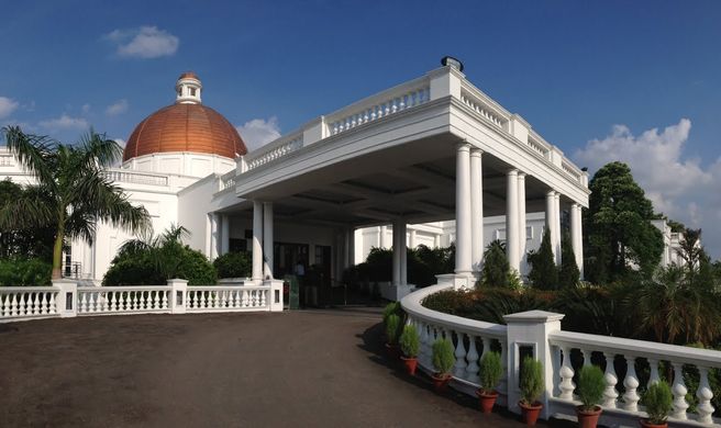 Vivanta by Taj - Gomti Nagar Exterior